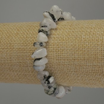 Brățară din adular, fațetată, diametrul 10×5–9 mm, lungime 18 cm, pe elastic