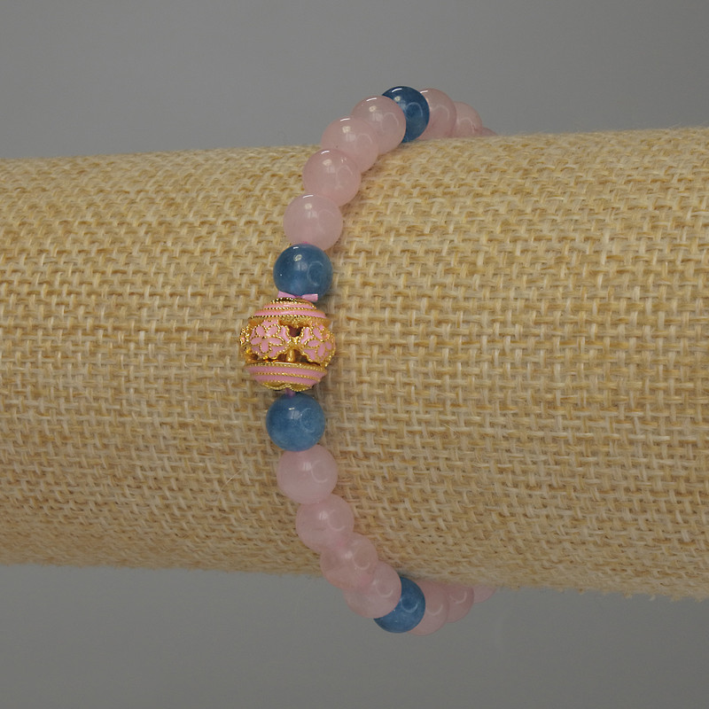 Brățară din cuarț roz și apatit, cu bile netede, diametrul ~6 mm, mărgele Cloisonné ~10 mm, lungime 18 cm, pe bază elastică