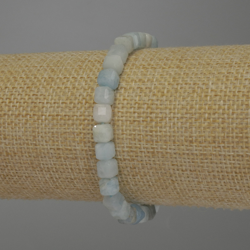 Brățară Morganit cuburi facetate, diametrul 6x5 mm, lungime 18 cm, pe elastic