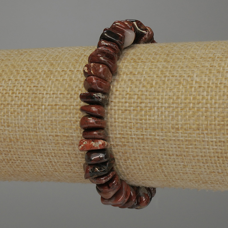 Brățară din jasper roșu fațetată, diametrul 8×10 mm, lungime 18 cm, elastică