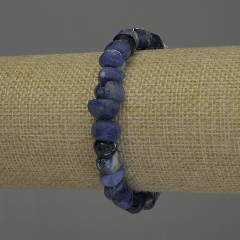 Brățară din sodalit fațetată, diametrul 6-8x8-10 mm, lungime 18 cm ±, pe elastic