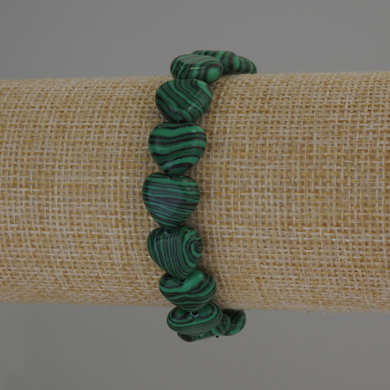 Brățară din malahit în formă de inimă, diametrul 12x12 mm, lungimea 18 cm, pe elastic