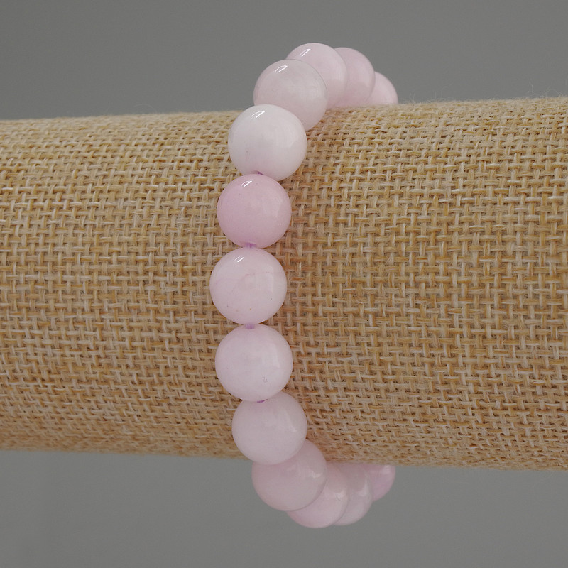 Brățară din kunzit, mărgele rotunde netede, diametru 10 mm, lungime 18 cm, pe elastic