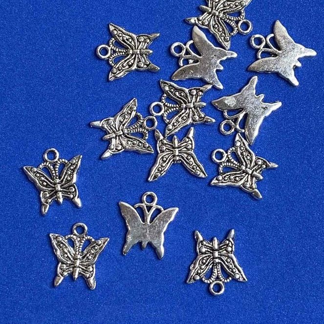 Pandantiv din metal, formă de fluture, 18×16 mm, ambalaj 20 g, ±18 buc.