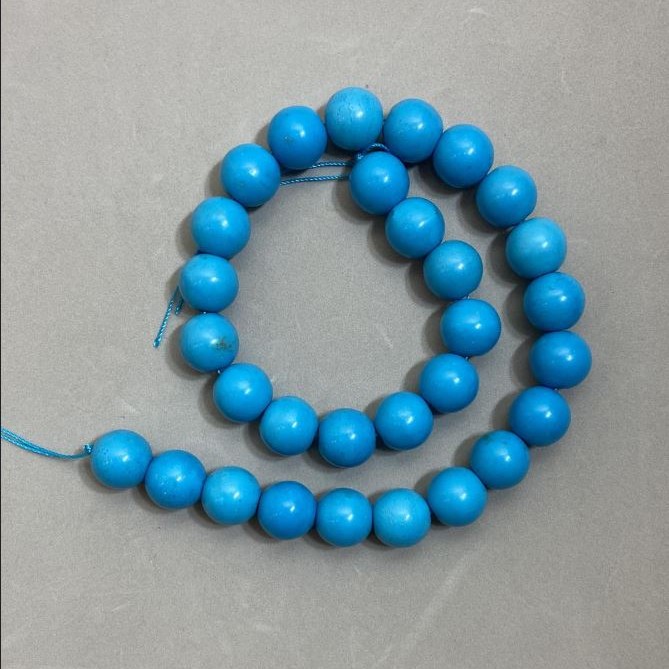 Mărgele turcoaz presate, bile netede, diametrul de 14 mm +/-, lungimea 40 cm +/-