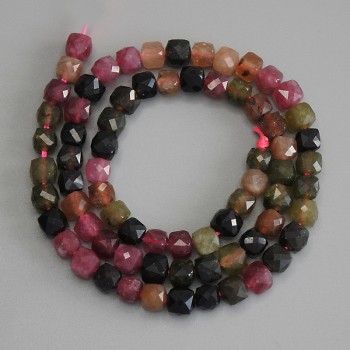 Mărgele de turmalin, cuburi fațetate 6x6 mm pe șnur, lungime 37 cm ±