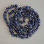 Mărgele din sodalit, fragmente, diametrul 8–10×2–4 mm, lungime 80 cm ± pe fir