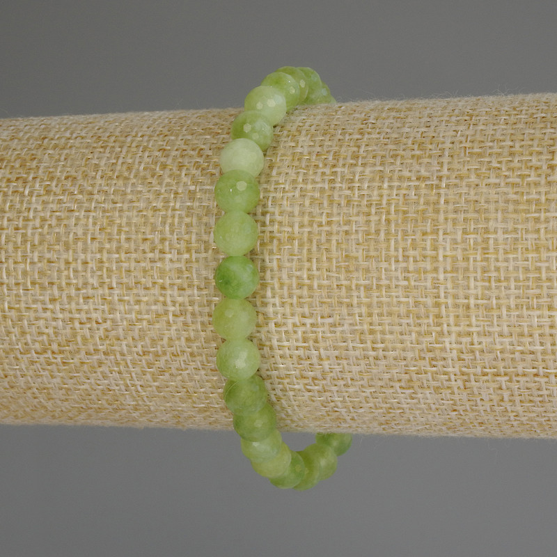 Brățară din crizolit (olivin), mărgele tăiate, diametru 6 mm, lungime 18 cm (elastic)