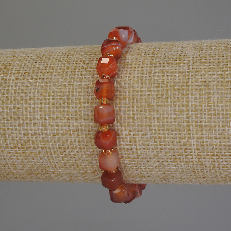 Brățară din agată tăiată în formă de cub, diametru 6,5×6,5 mm, mărgele de 3 mm, lungime 18 cm, elastic