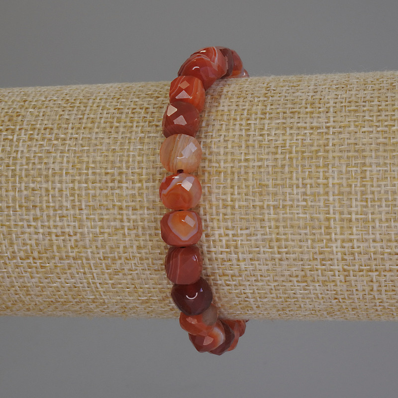 Brățară din agat facetat, formă cub, dimensiune 5×5 mm, lungime 18 cm, pe elastic
