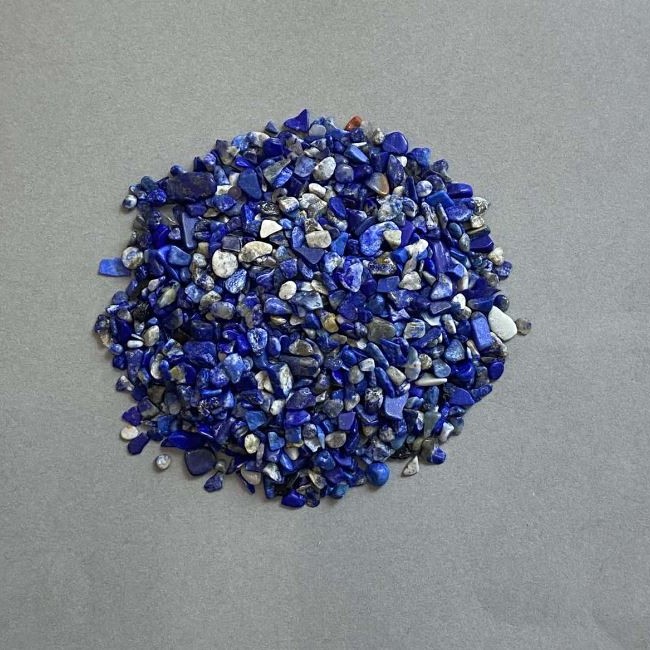 Piatră naturală lazurit, cioburi fără gaură, 3-4×4-6 mm ± (pentru 100 g ±)