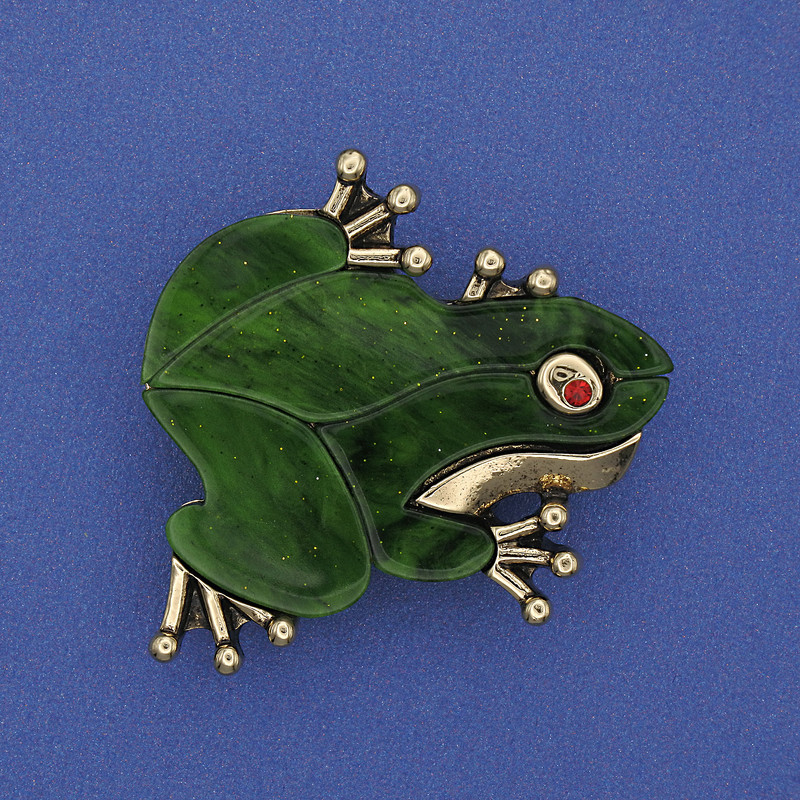 Brosă-pendulă «Broască» cu sidef verde, cristale, metal auriu, 35×34 mm