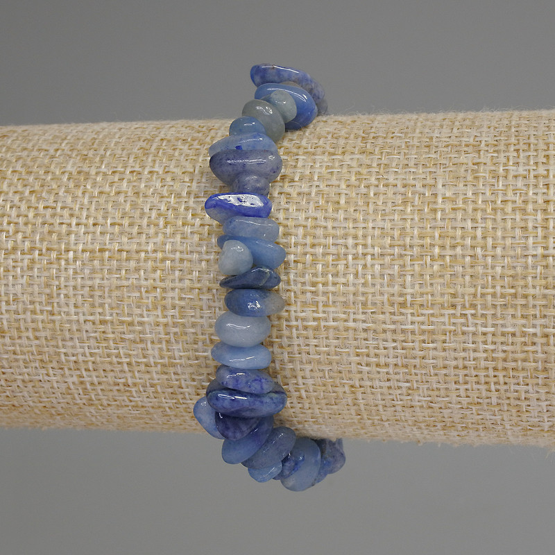 Brățară din aventurin albastru, fragmente mici de aventurin, diametrul 5–8×3–5 mm, lungime 18 cm, elastice
