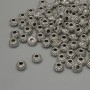 Inserție mărgea argintie, culoare metal argintiu, diametrul 5×3 mm, gaură de aproximativ 1,7 mm, ambalaj 20 g (~99 buc.).