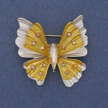 Brosă-pendativ Fluture cu email alb și galben, strasuri irizate, metal auriu, 39x42 mm+