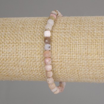 Brățară din opal roz, cuburi facetate, dimensiune aproximativă 5×5 mm, lungime 18 cm, elastică