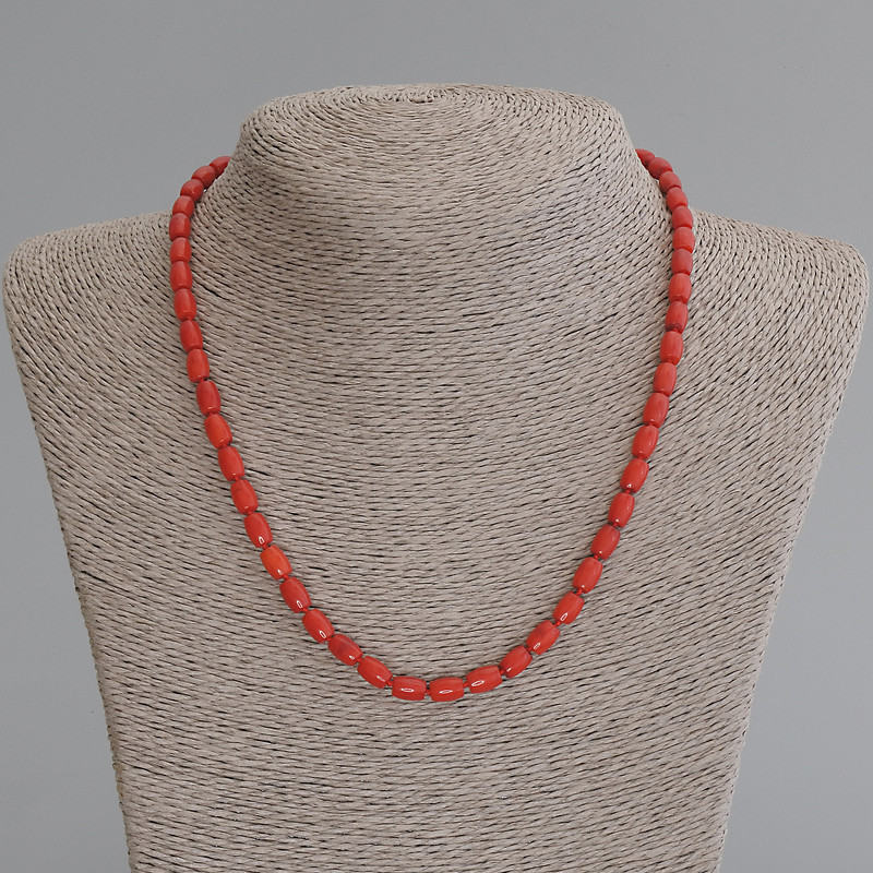 Colier din coral – barilă 7×5 mm, lungime 50 cm, cu închizătoare