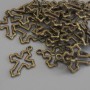 Pandantiv în formă de cruce, culoare bronz, diametrul 21×15 mm, ambalare 23 buc.