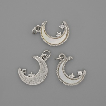 Pandantiv Lună din sidef, 15×13 mm ±, cu stras alb, lungime 20 mm ±, metal argintiu