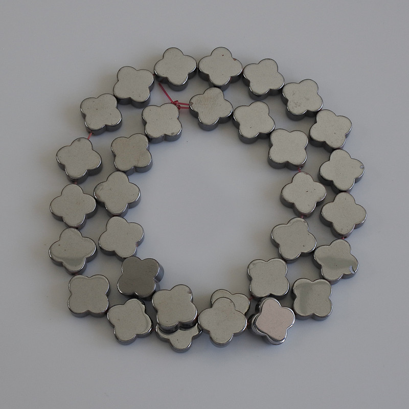 Mărgele de hematit în formă de trifoi cu patru foi, 12x12 mm, pe fir, lungime 40 cm