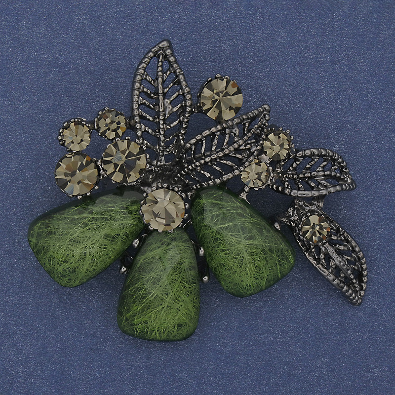 Broșă pandantiv Accent cu efect acvariu verde, strasuri gri, metal argintiu 43x48 mm+