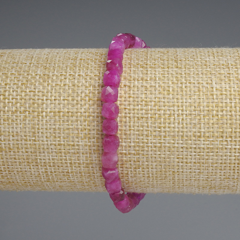 Brățară din turmalină, cuburi tăiate 5x5 mm, lungime 18 cm, elastică
