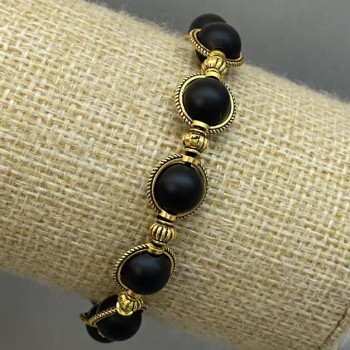 Brățară din șungit cu bile netede, diametrul de 8 mm ±, cu inserții metalice, lungime 18 cm ±, elastică