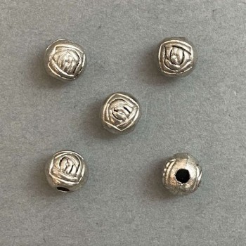 Furnitură – mărgea-inserație, diametru 6 mm, fațetată, 22 buc. ±, gaură de 2 mm ±, culoare metalică „argintiu”