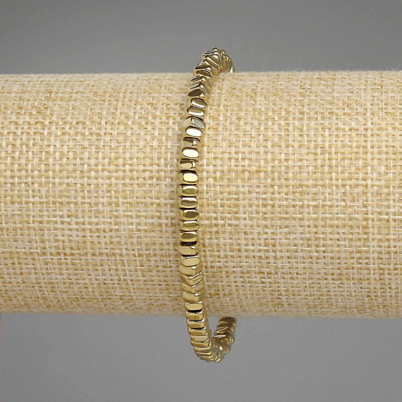 Brățară din hematit, culoare aurie, mărgele pătrate 4x2 mm, lungime 18 cm, extensibil