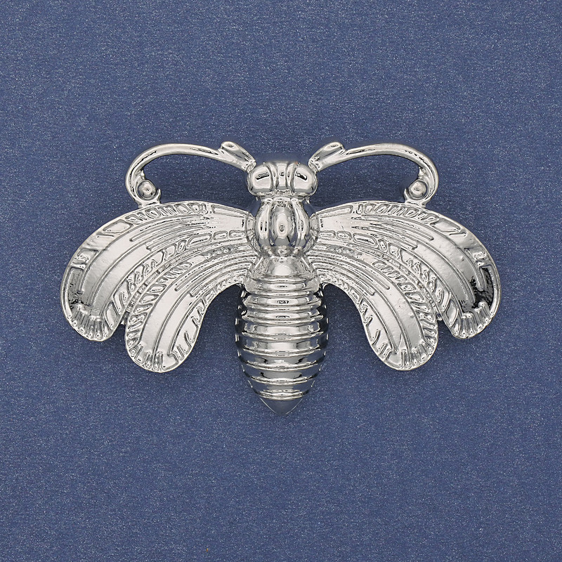 Broșă Fluture argintiu din metal, 50×33 mm