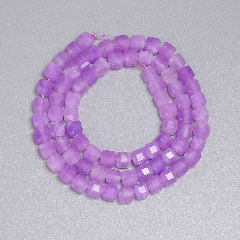 Mărgele de ametist lavandă tăiate cuburi 5x5 mm, lungime 37 cm, pe șnur