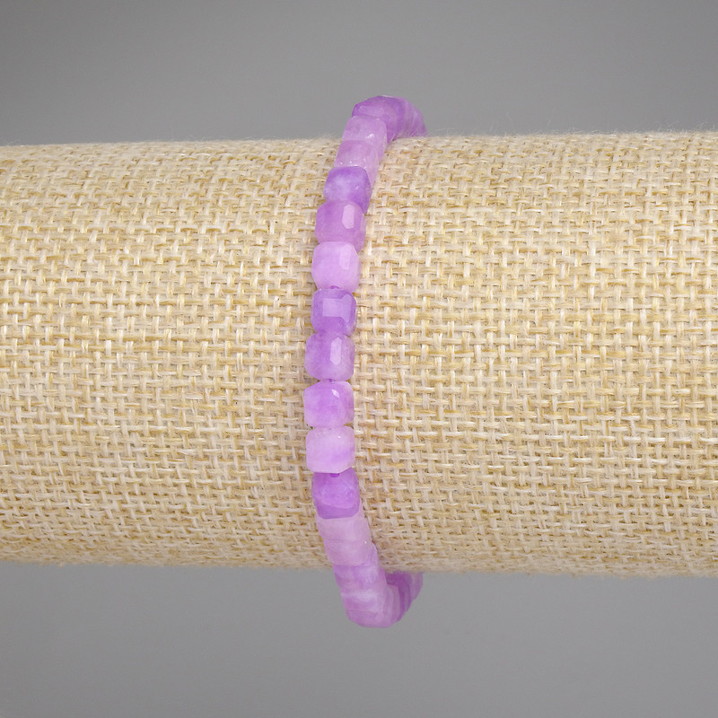 Brățară din ametist lavandă, cuburi facetate, 5x5 mm, lungime 18 cm, pe elastic