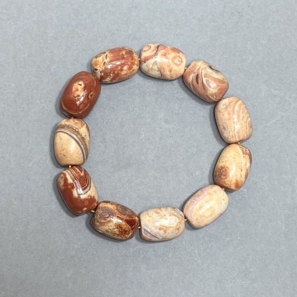 Brățară din jasper deșert, formă barilă 17×13 mm, lungime 18 cm, pe bază elastică