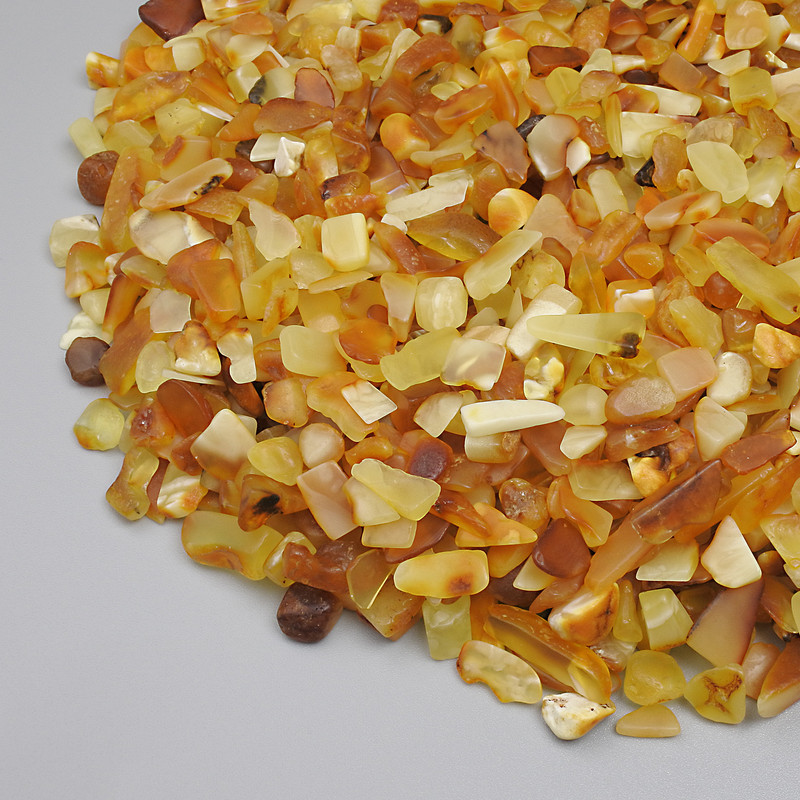 Fragmente de chihlimbar natural, fără gaură, 4–12×3–7 mm +- (la 100 g+-)