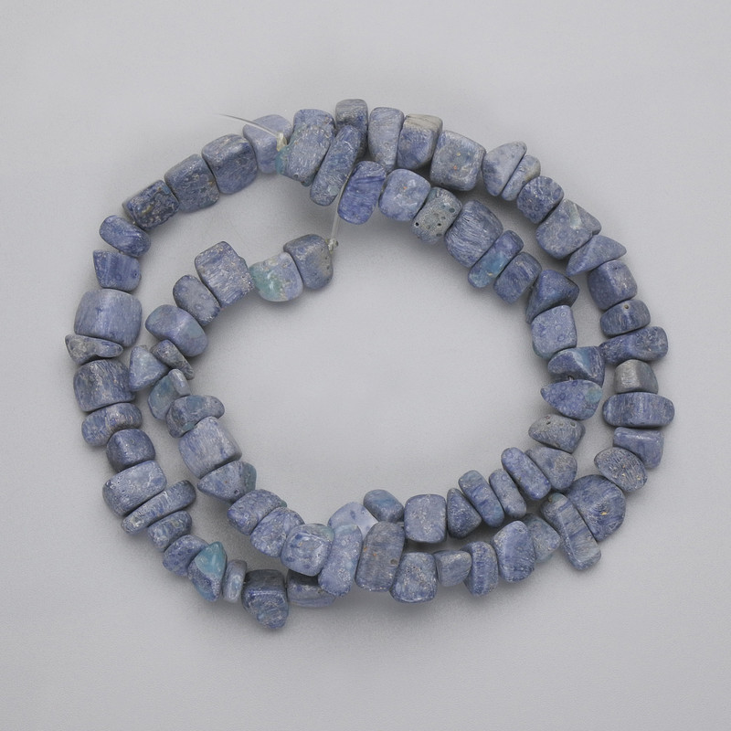 Mărgele din coral poros fragmente, diametrul 7–10×3,5 mm, lungime 40 cm, pe fir