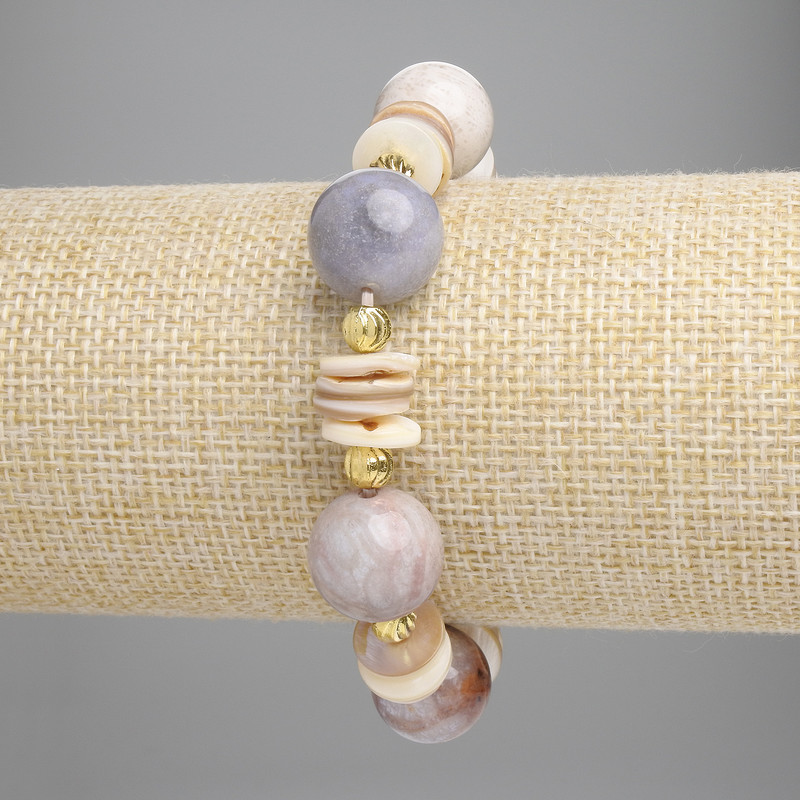 Brățară din coral fosilizat, mărgea netedă de 14 mm; rondele, diametrul 10×2 mm, cu inserții metalice, lungime 18 cm, elastic