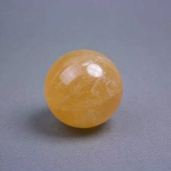 Bilă suvenir din citrin, piatră naturală, diametrul de aproximativ 45 mm +/- (preț pentru 100 g), greutatea de la 200 g