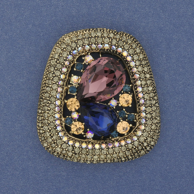 Broșă-pendulă Accent, cristale și strasuri, metal auriu 45x30-40mm+