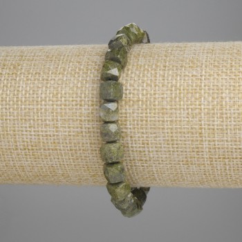 Brățară din serpentină cu cuburi facetate 6×6 mm, lungime 18 cm ±, pe bandă elastică