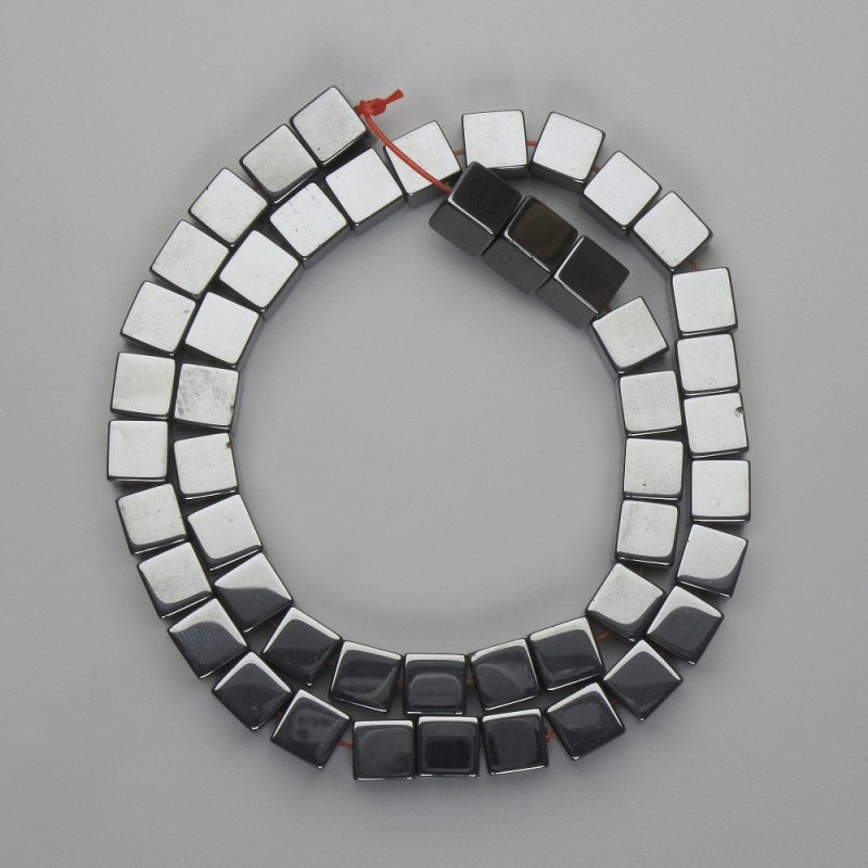 Mărgele hematit cubice 8×8 mm, lungime 40 cm
