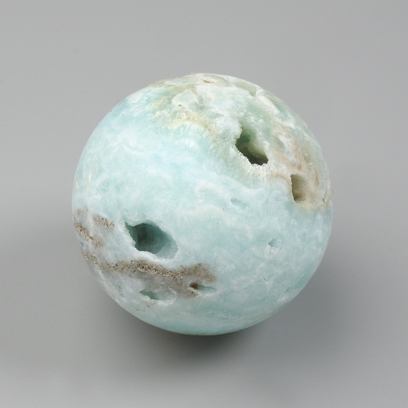 Bilă decorativă din larimar natural cu geodă, diametrul 48-60 mm ±, dimensiuni variate, greutate de la 140 g. (preț per 100 g)