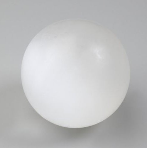 Bilă decorativă din selenit, diametrul 66 mm +- greutate de la 405 g