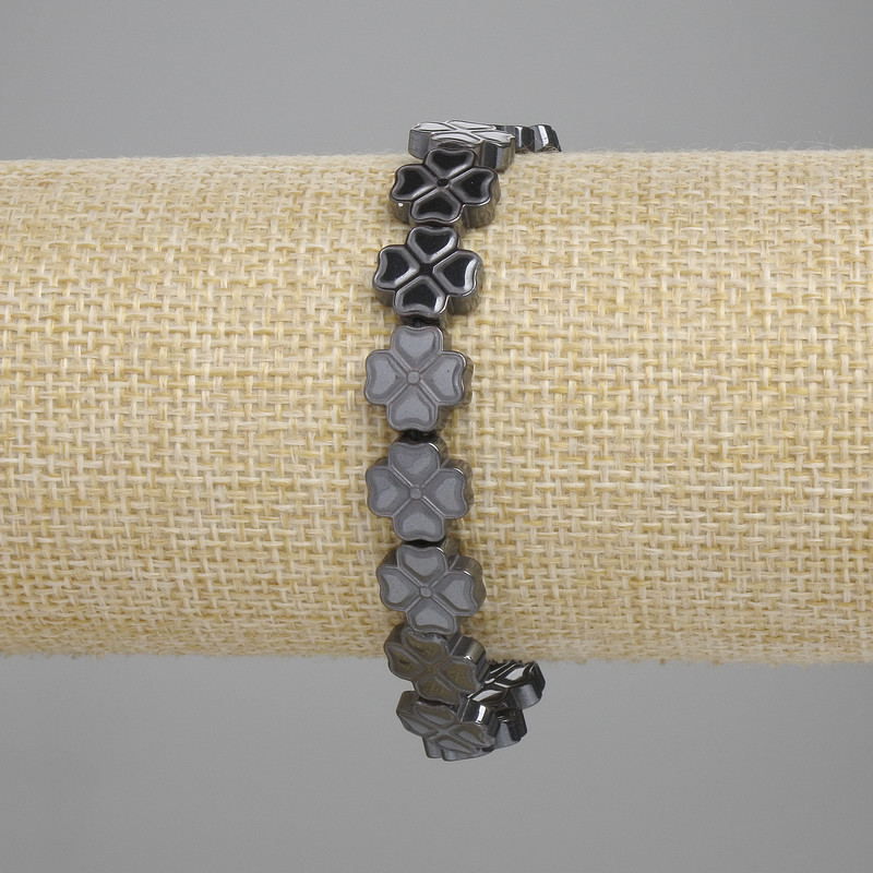 Brățară «Hematit Trifoi» 10×10 mm±, lungime 18 cm±, pe elastic
