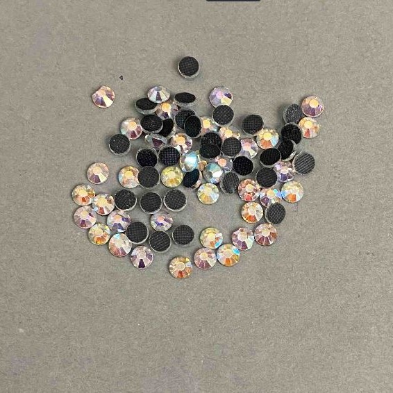 Strasuri cu fixare rece multicolore, diametrul de 4 mm ±, ambalaj 70 g (±)