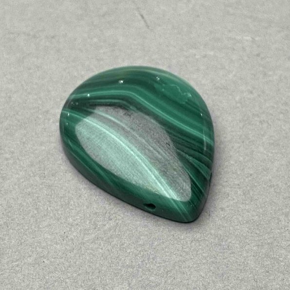 Pandantiv din malahit în formă de lacrimă 30x22mm+- gaură laterală
