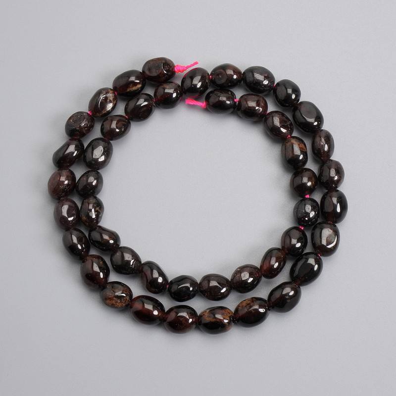 Mărgele de granat facetate, 9-11×7-9 mm, lungime aproximativă 39 cm, pe șnur