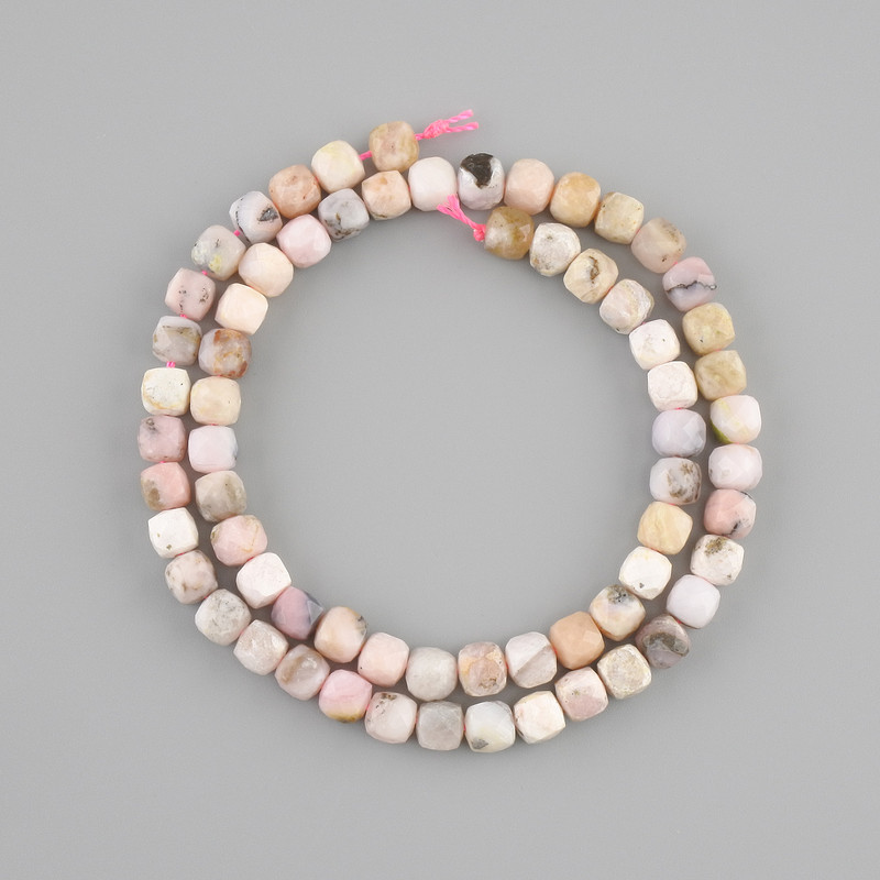 Mărgele de opal facetat cub, diametrul 6x6 mm ±, lungime 38 cm ±
