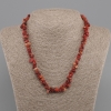 Colier din fragmente de coral, diametrul 6–12×2–6 mm, lungime 45 cm, cu lanț extensor de 5 cm