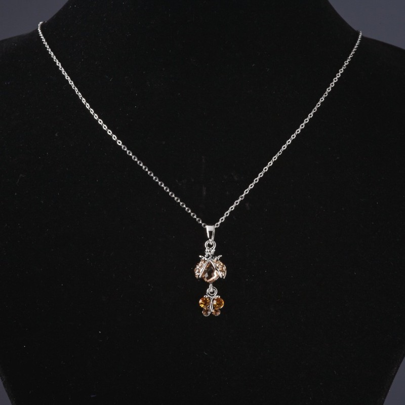 Pandantiv pe lanț Buburuza, lungime 55 cm, lungimea pandantivului 3,5 cm