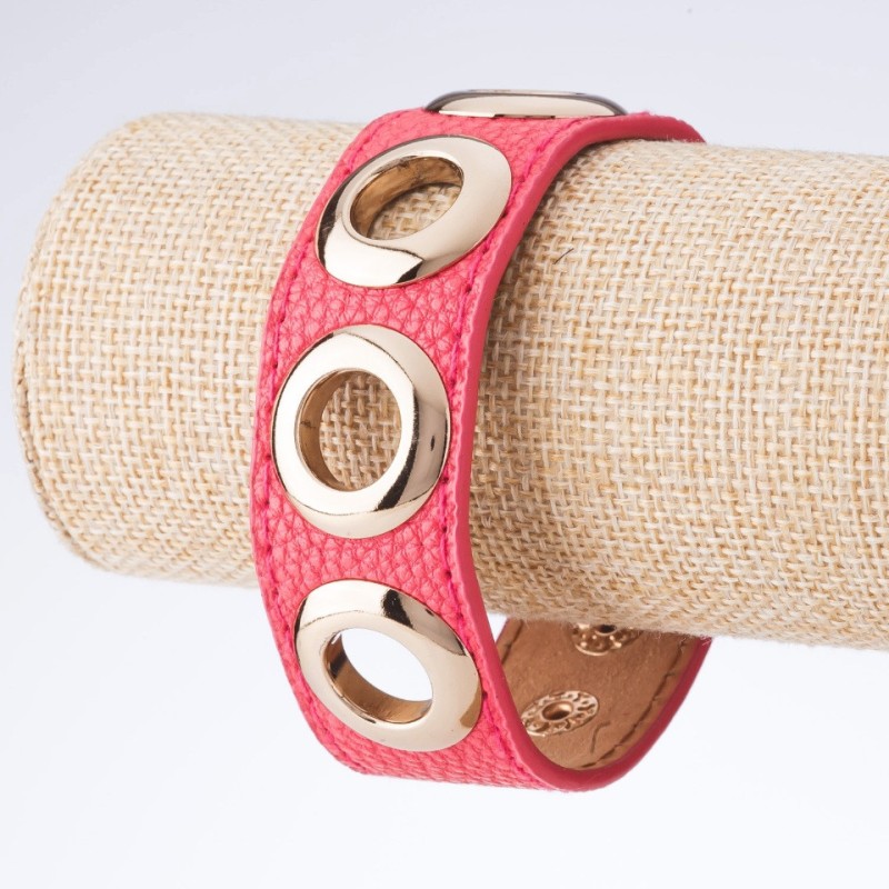 Brățară Tin Tin cu nituri pe piele ecologică roz, cu capse, culoare aurie a metalului, lățime 2,5 cm, lungime 18-23 cm